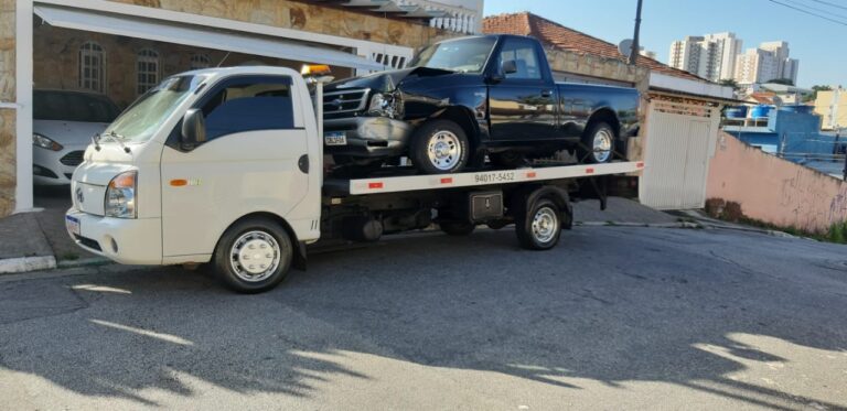 Guinchos na Avenida Parada Pinto